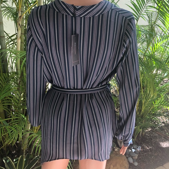 Striped Tie Wrap Blouse ( NEW) Beautiful - Picture 6 of 13